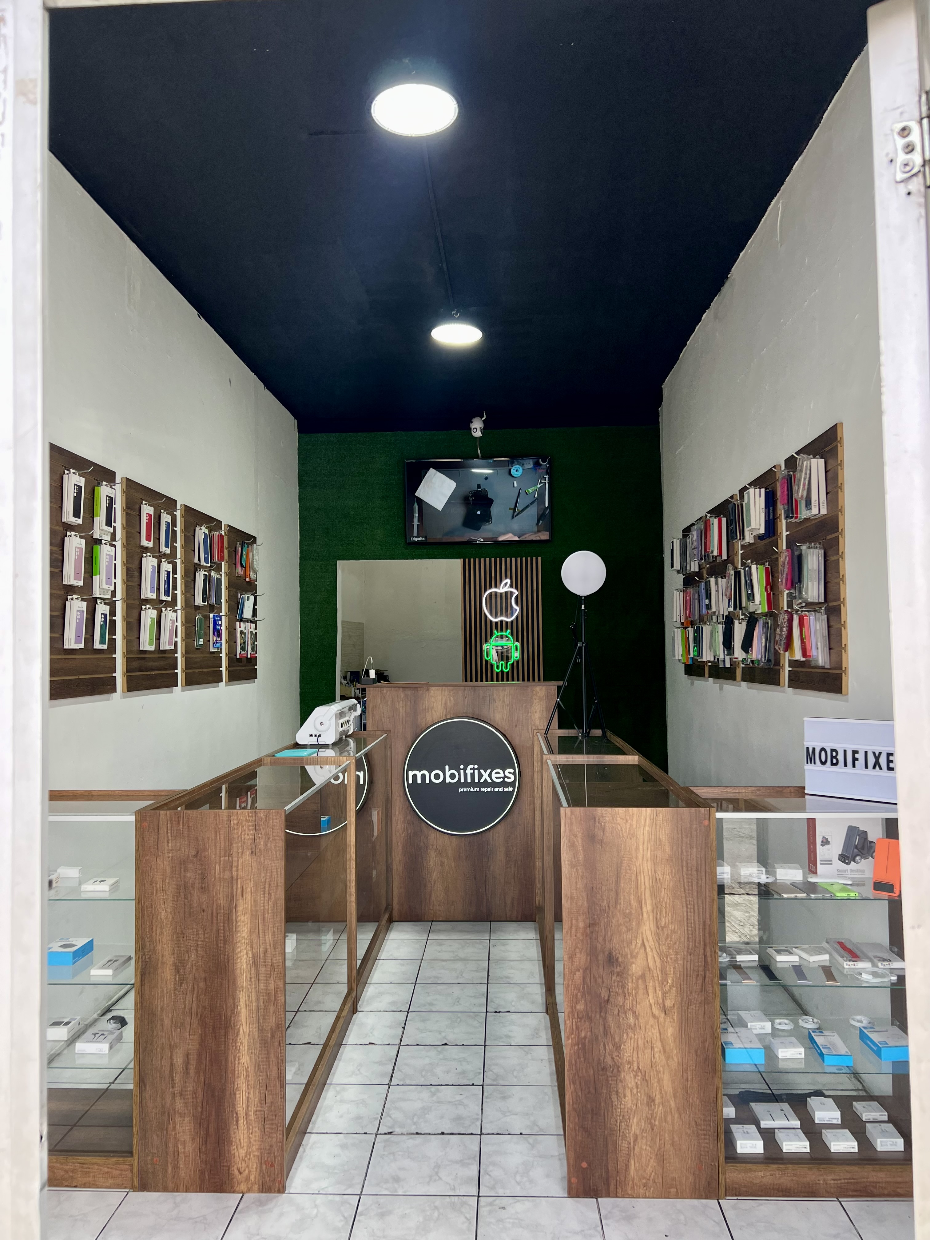 Mobifixes · Microsoldadura de celulares en el sur de Quito (review del aliado)